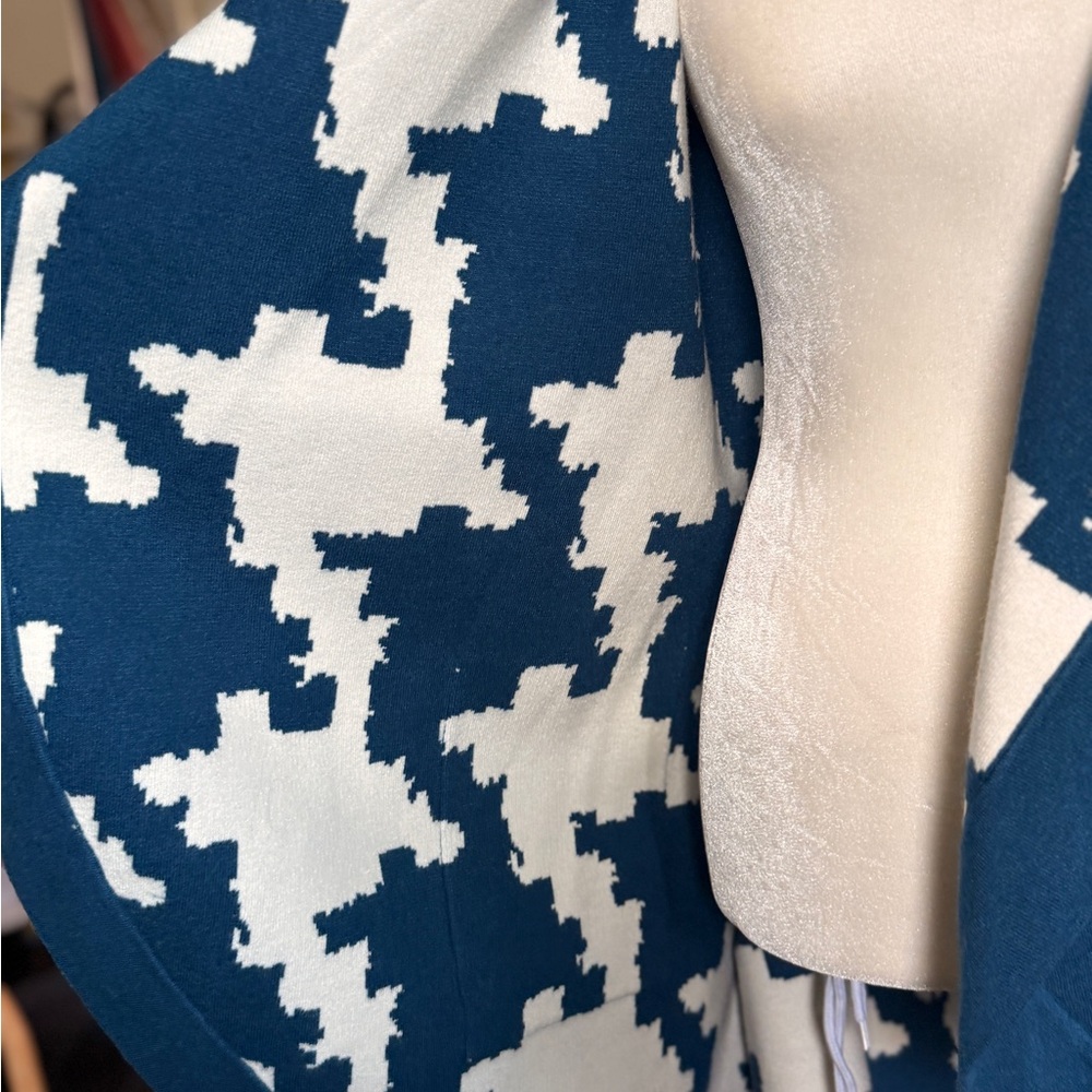 MarlaWynne Teal and Cream Houndstooth Belted Shawl Cardigan - Picture 10 of 12